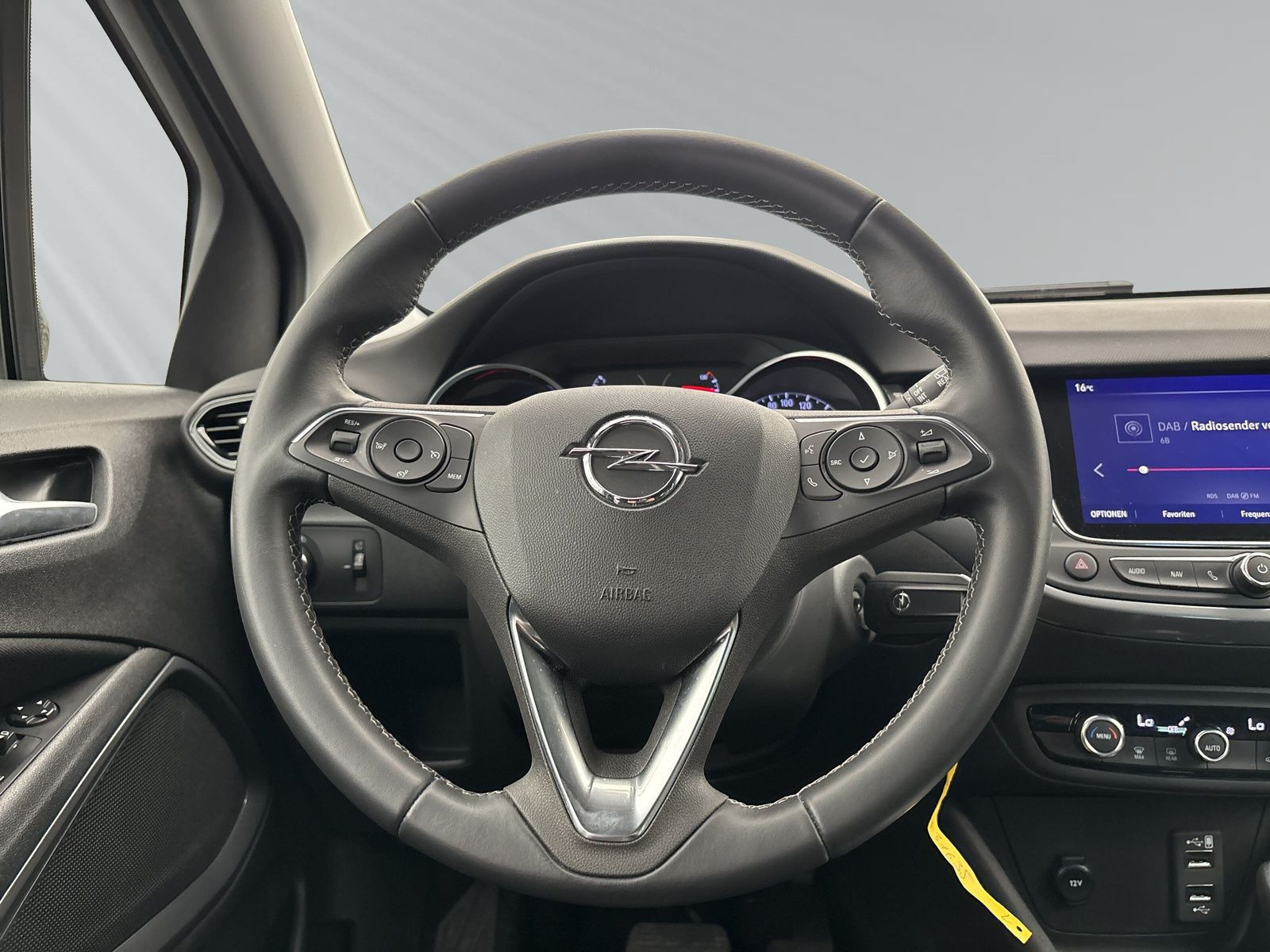 CROSSLAND ELEGANCE 1.2 TURBO+PDC+CAM+KLIMAAT+NAV