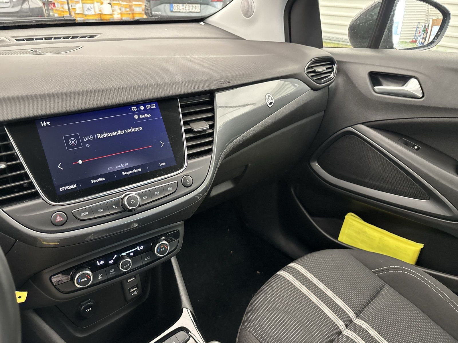 CROSSLAND ELEGANCE 1.2 TURBO+PDC+CAM+KLIMAAT+NAV