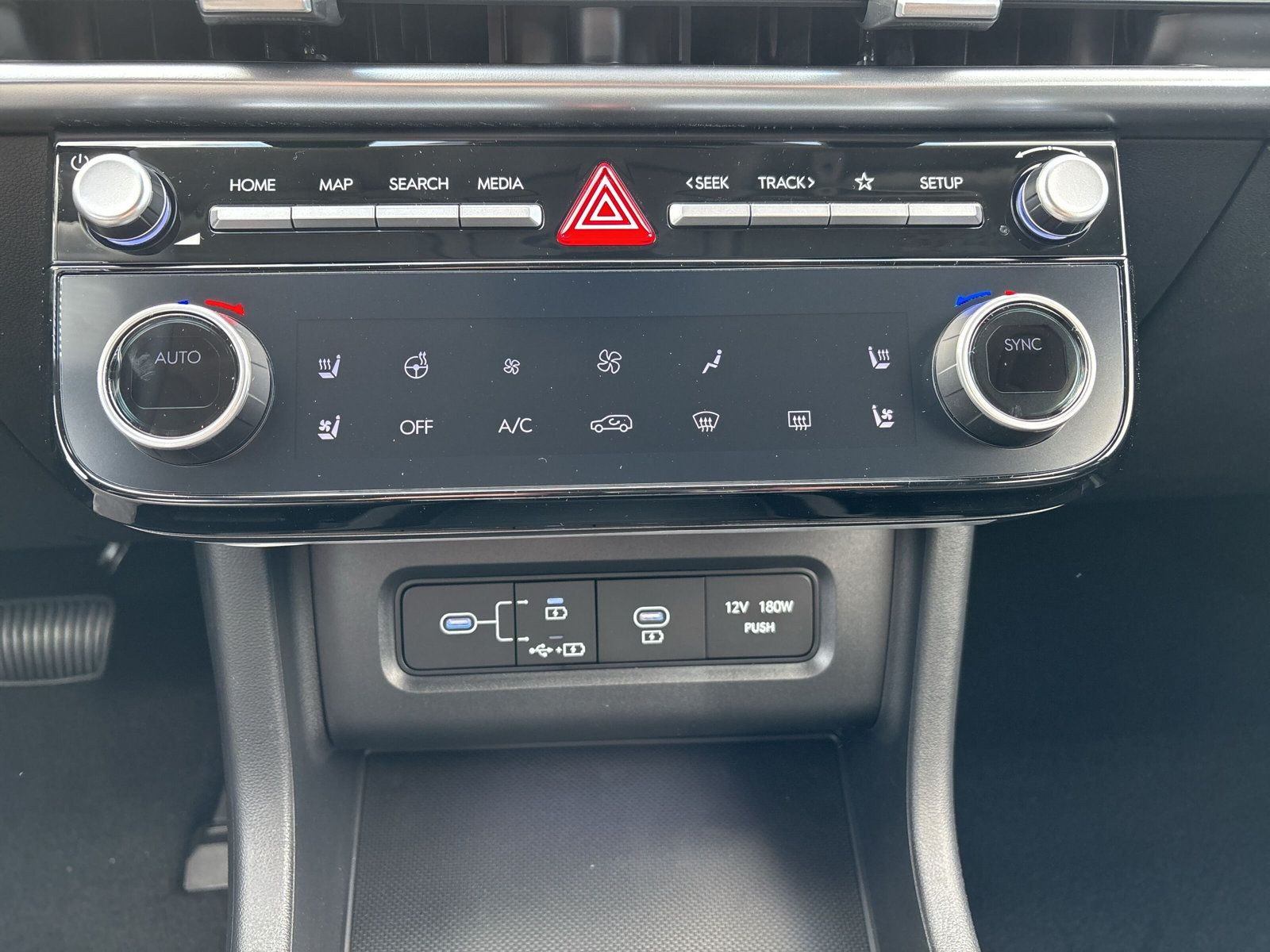 TUCSON MY25 1.6 T-GDI 7-DCT 2WD PRIME+KAMERA+LED