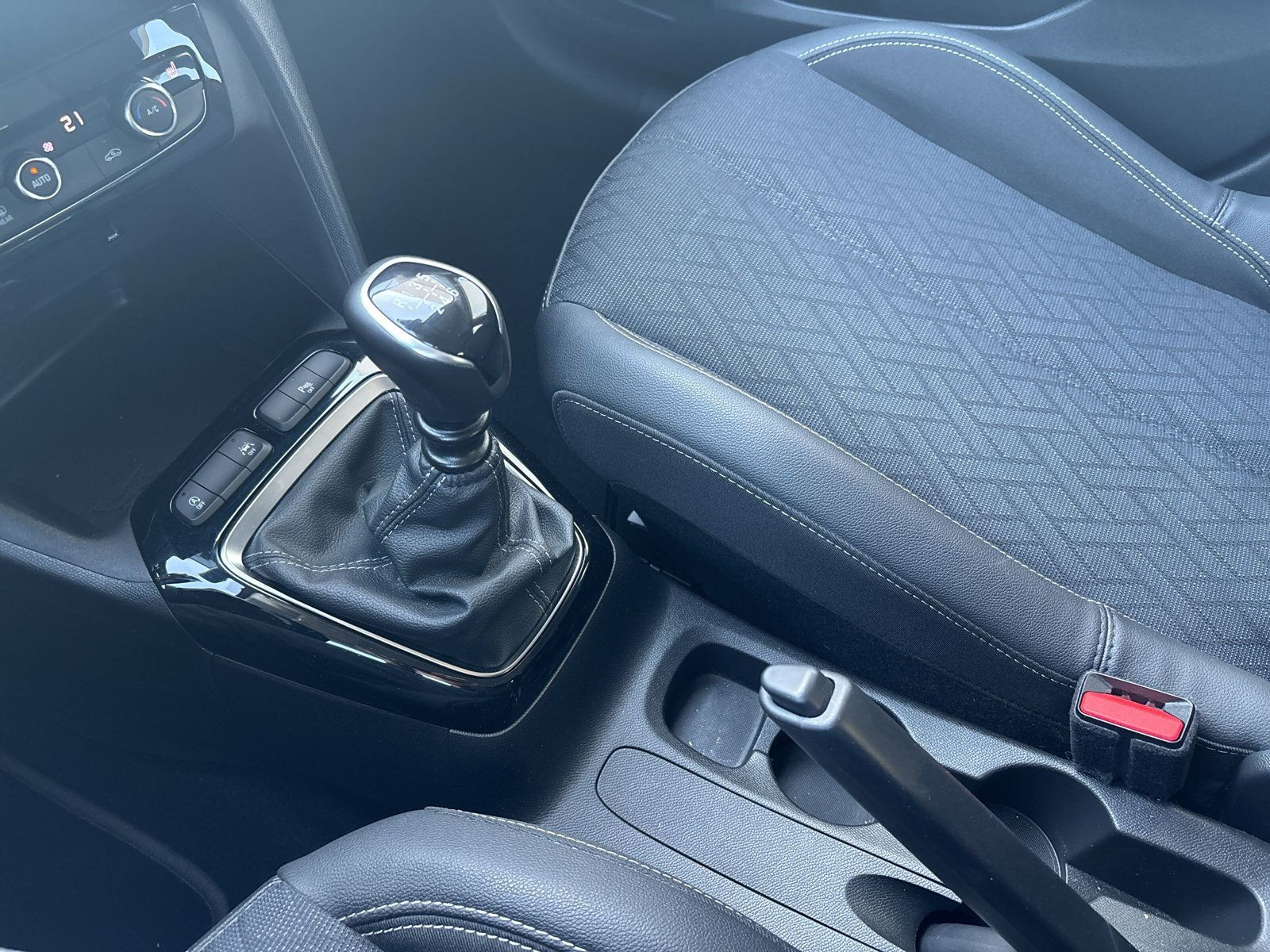 Corsa Elegance 1.2 Direct Injection Turbo +
