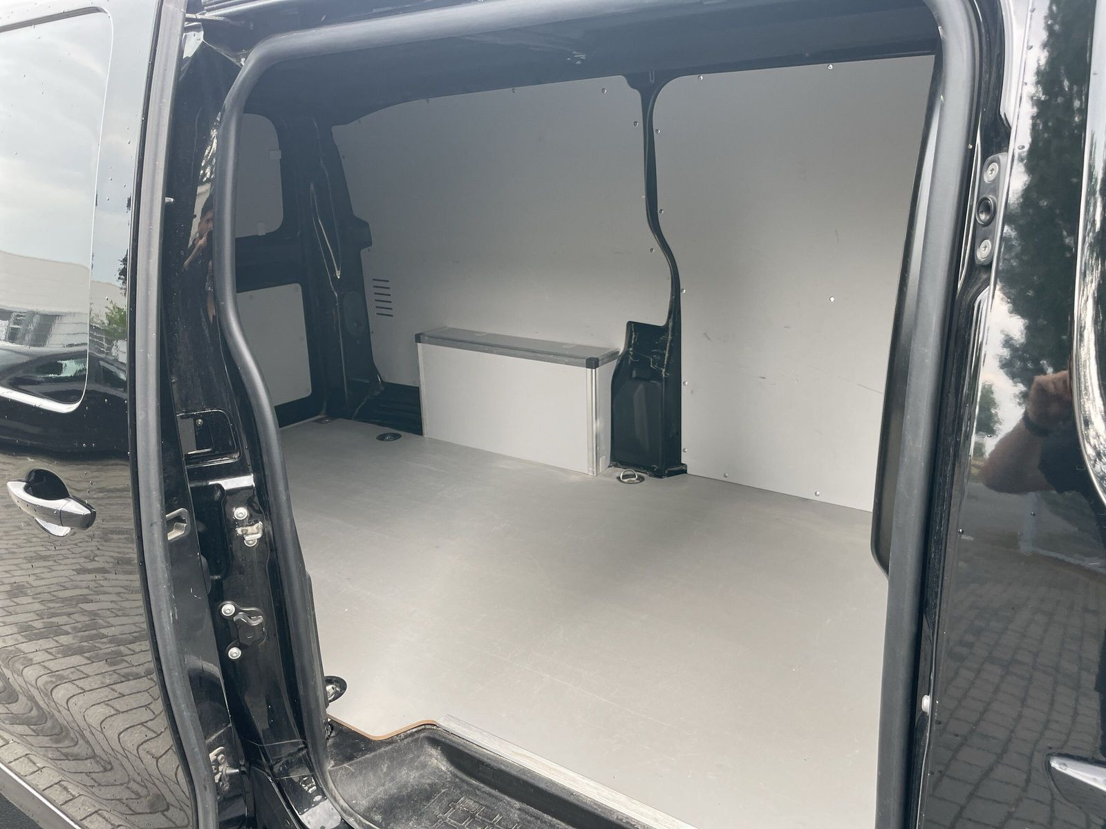 Jumpy Kasten Elektromotor 75kWh Batterie Club XL-L3H1 Citroen Jumpy