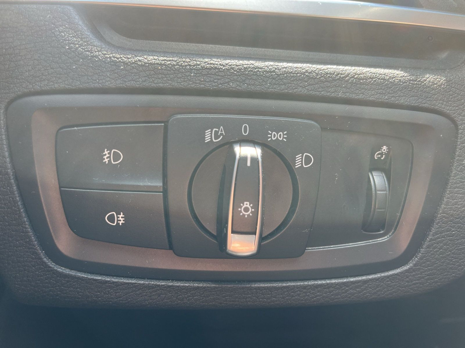 Baureihe X1 sDrive18i xLine+NAVI+KAMERA+SITZHEIZ