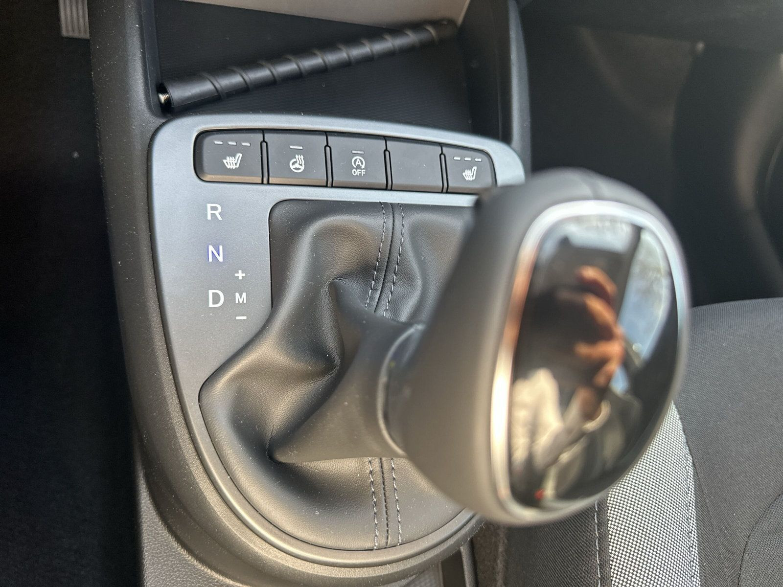 i10 MY25 1.0 A/T TREND +NAVI+KAMERA+CARPLAY+PDC+