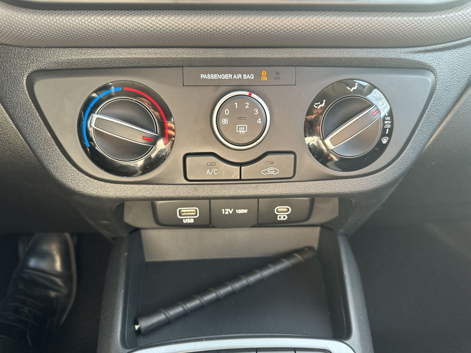 i10 MY25 1.0 A/T TREND +NAVI+KAMERA+CARPLAY+PDC+