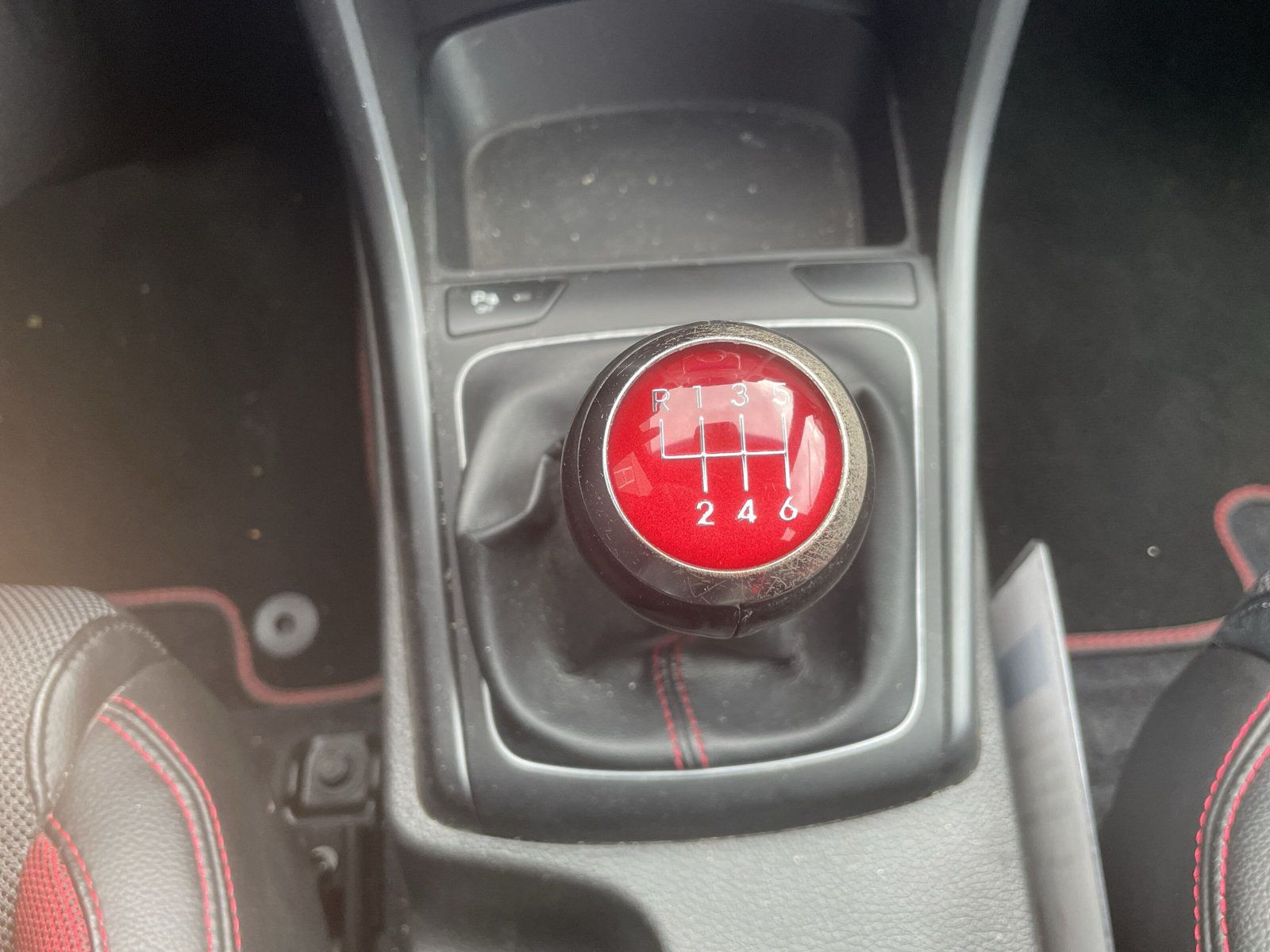 i30 1.6 Turbo +LSENS+XENON+KLIMAAT+PDC++