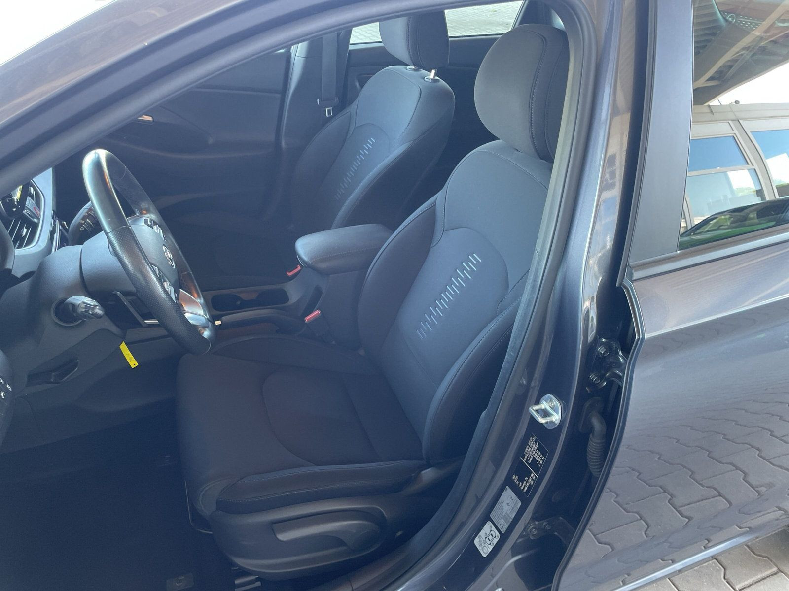 i30 1.4 T-GDI PASSION+ NAVI+PDC+KAMERA+SHZ+ALLW+