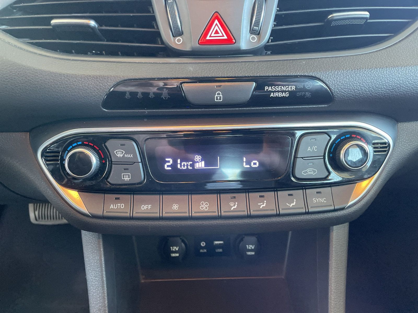 i30 1.4 T-GDI PASSION+ NAVI+PDC+KAMERA+SHZ+ALLW+