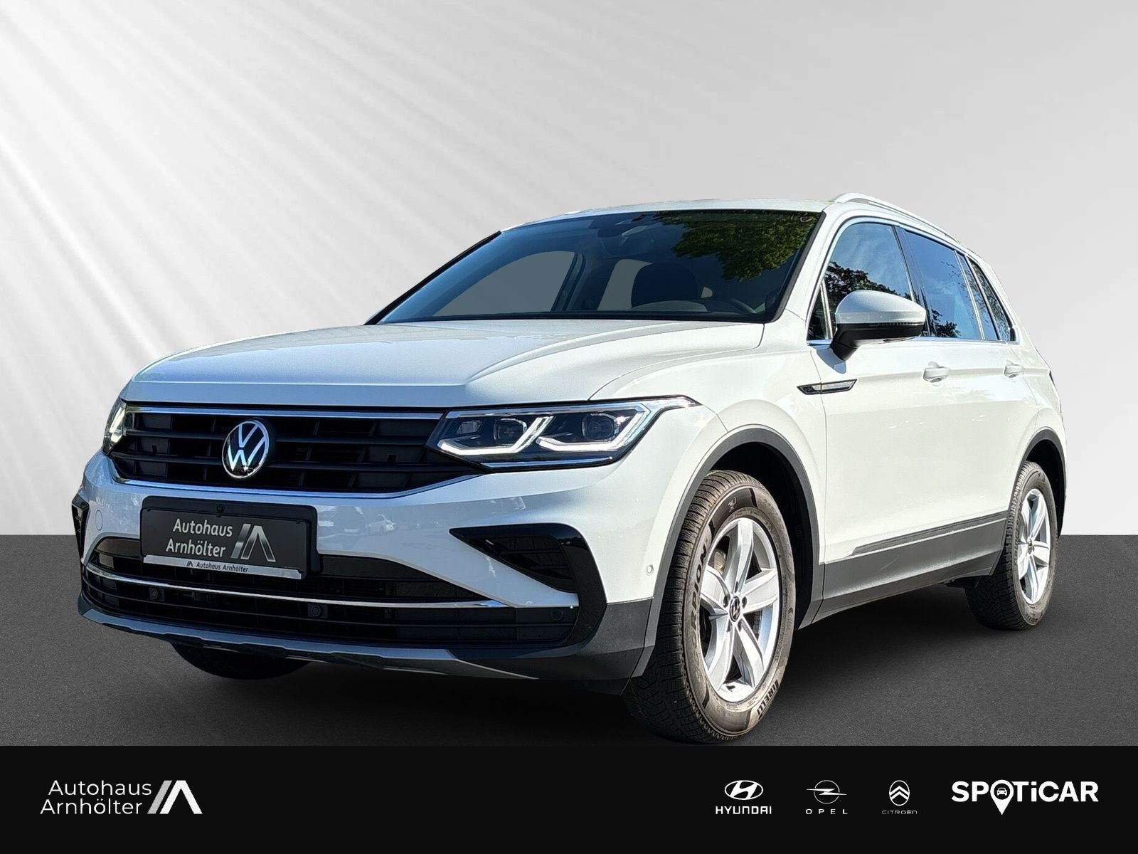 Tiguan Elegance 1.5+NAV+PDC+CAM+KLIM+
