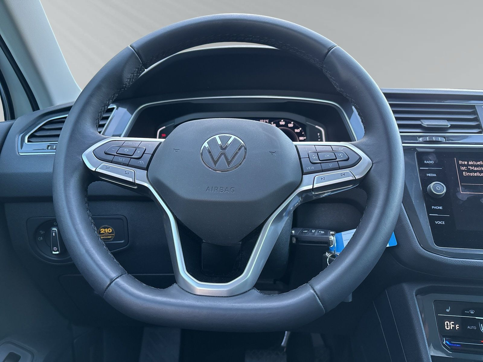 Tiguan Elegance 1.5+NAV+PDC+CAM+KLIM+