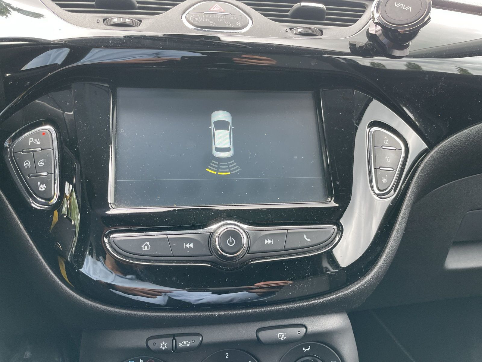 Corsa E 1.4 Active+SHZ+LHZ+KLIMA+PDC+LSENS+