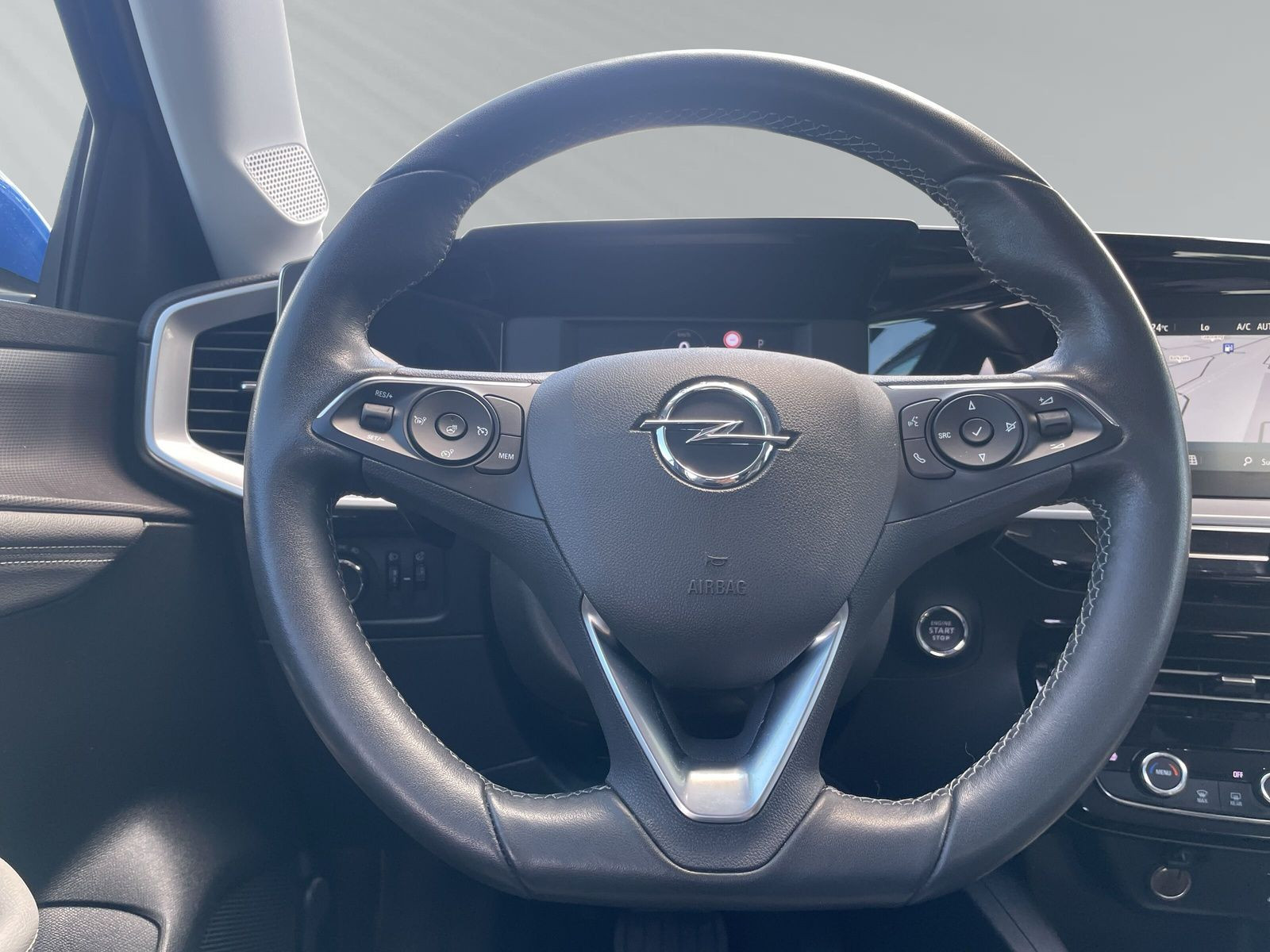 Mokka Business Elegance 1.2+SHZ+LHZ+CAM+PDC+NAV+