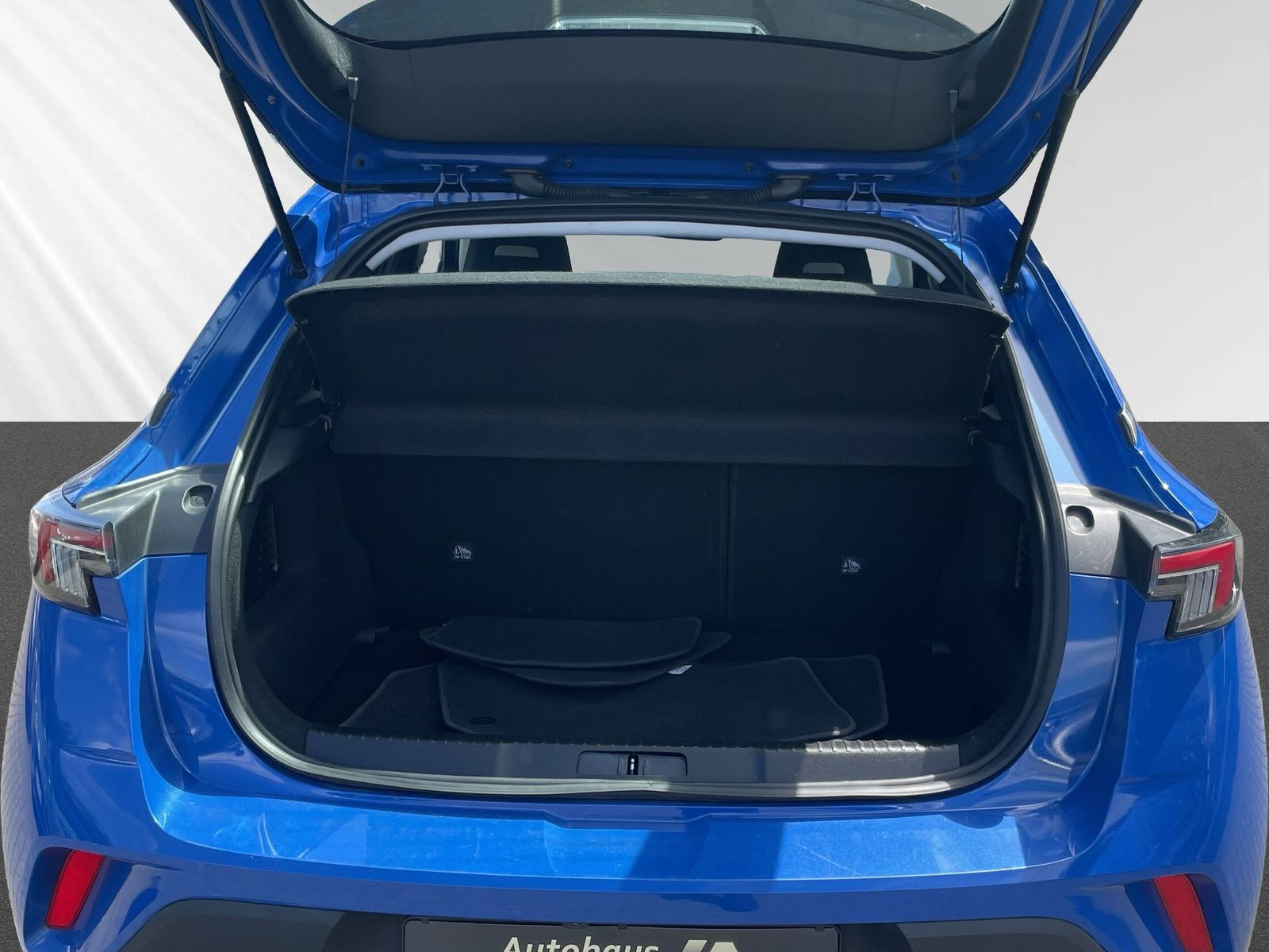 Mokka Business Elegance 1.2+SHZ+LHZ+CAM+PDC+NAV+