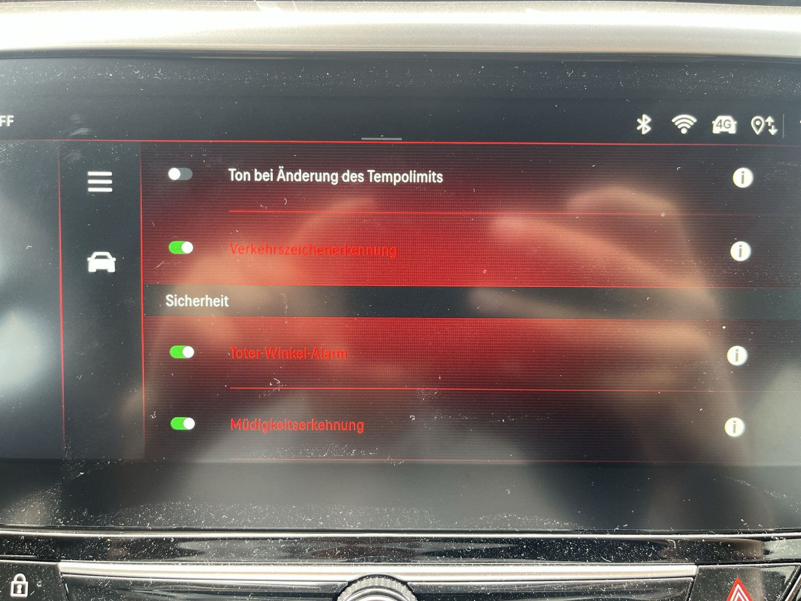 Corsa GS 1.2 CAM+PDC+NAV+TOTWINKEL+CARPLAY+