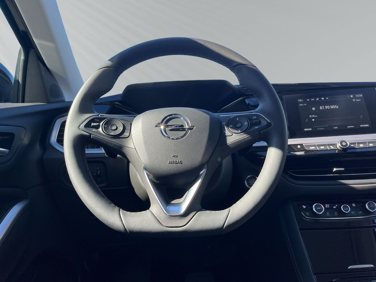 Grandland ENJOY 1.2 +Turbo+SHZ+LHZ+PDC+CARPLAY++