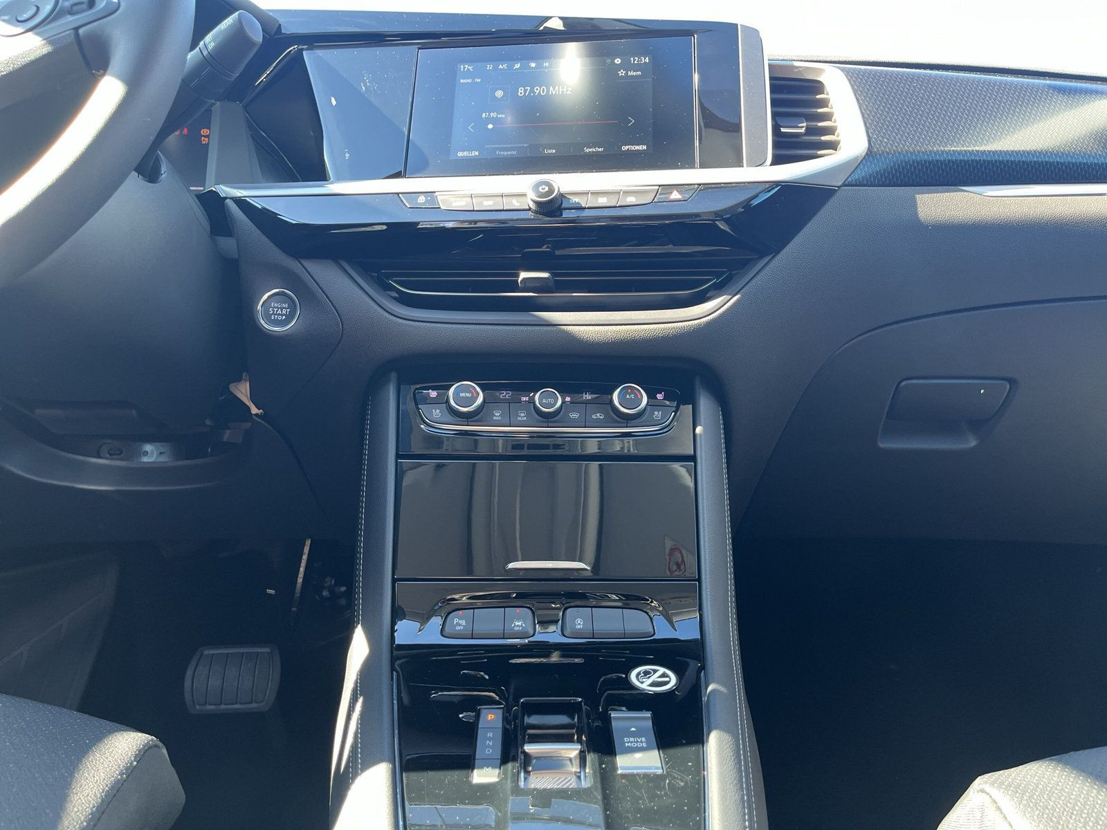 Grandland ENJOY 1.2 +Turbo+SHZ+LHZ+PDC+CARPLAY++