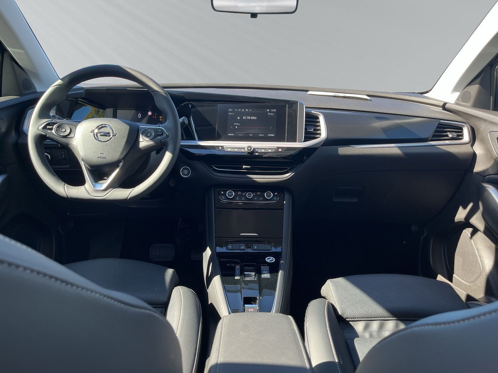Grandland ENJOY 1.2 +Turbo+SHZ+LHZ+PDC+CARPLAY++