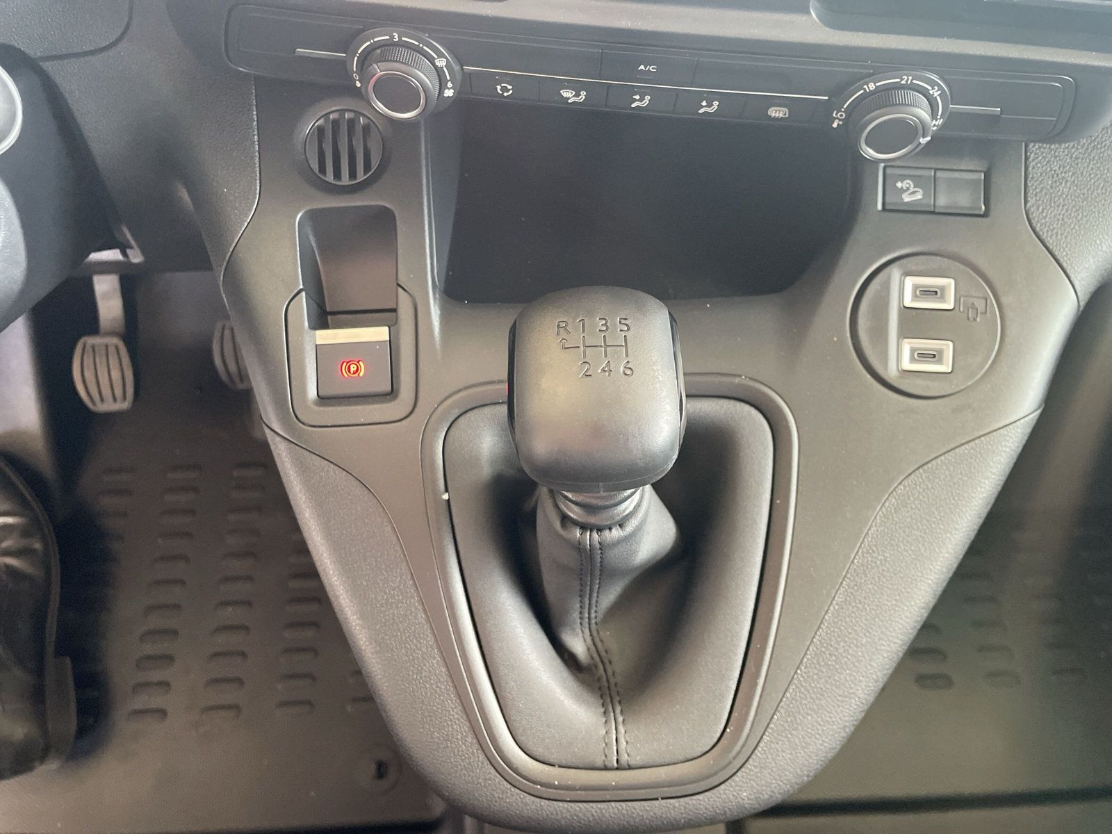 Berlingo 1.5 Kasten L1H1 BlueHDi100 102PS KLIMA+