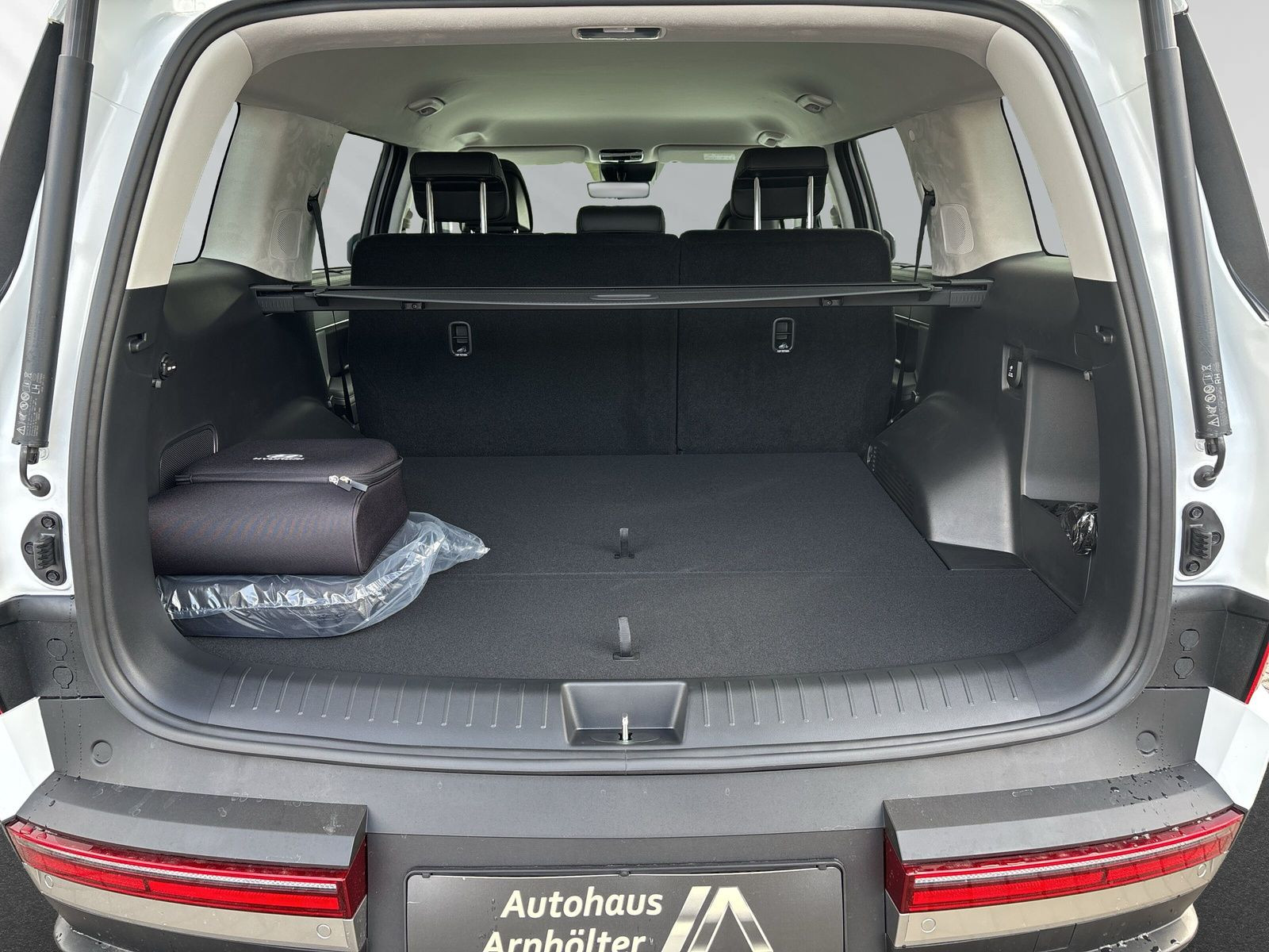 SANTA FE PHEV 1.6T-GDi Signature+Komfort+Technik