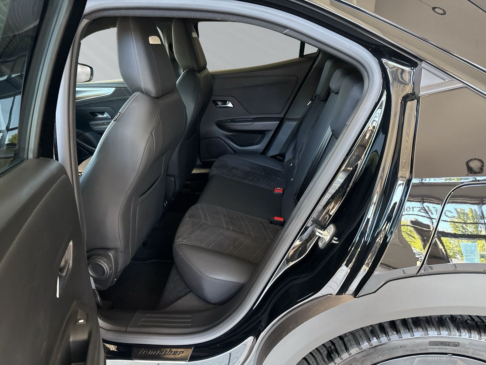 Mokka Irmscher Ultimate 1.2+NAVI+PDC+CAM+CARPLAY