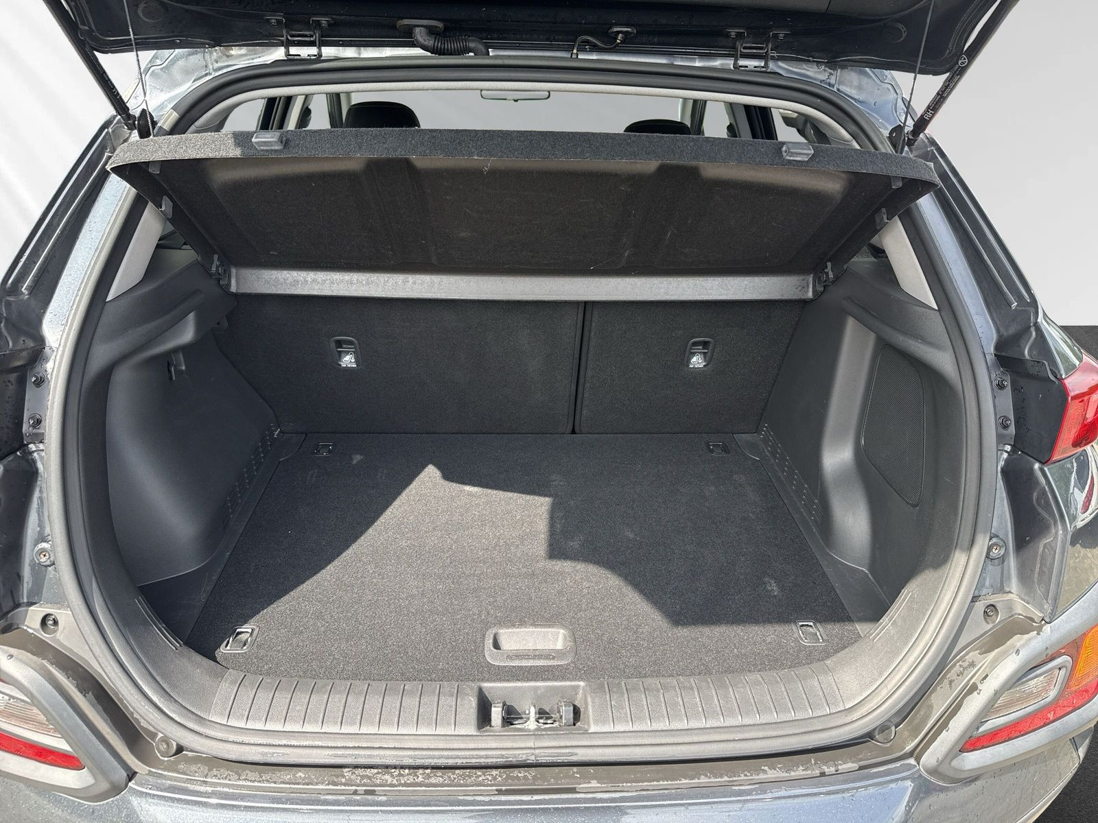KONA HBYRID TREND 1.6 DCT +KAM+NAV+SHZ+LHZ+ALLW+
