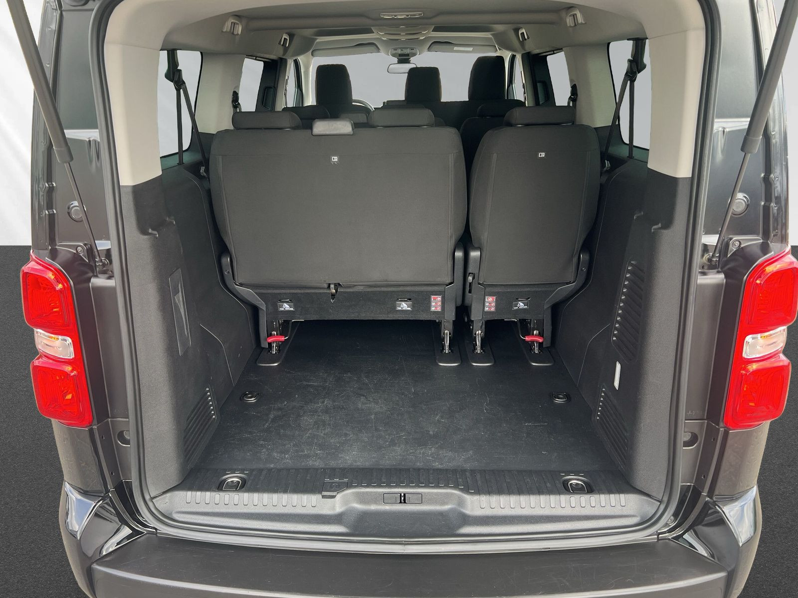 ZAFIRA LIFE EDITION XL 2.0 S/S AT8 +9SITZ+SHZ+