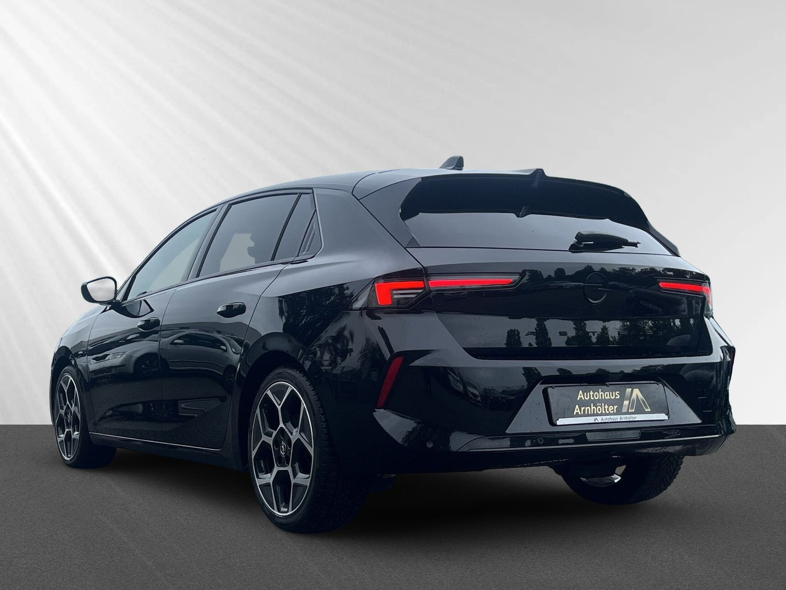 ASTRA L ST ULTIMATE 1.2 AT8+CAM+CARPLAY+PANO+PDC
