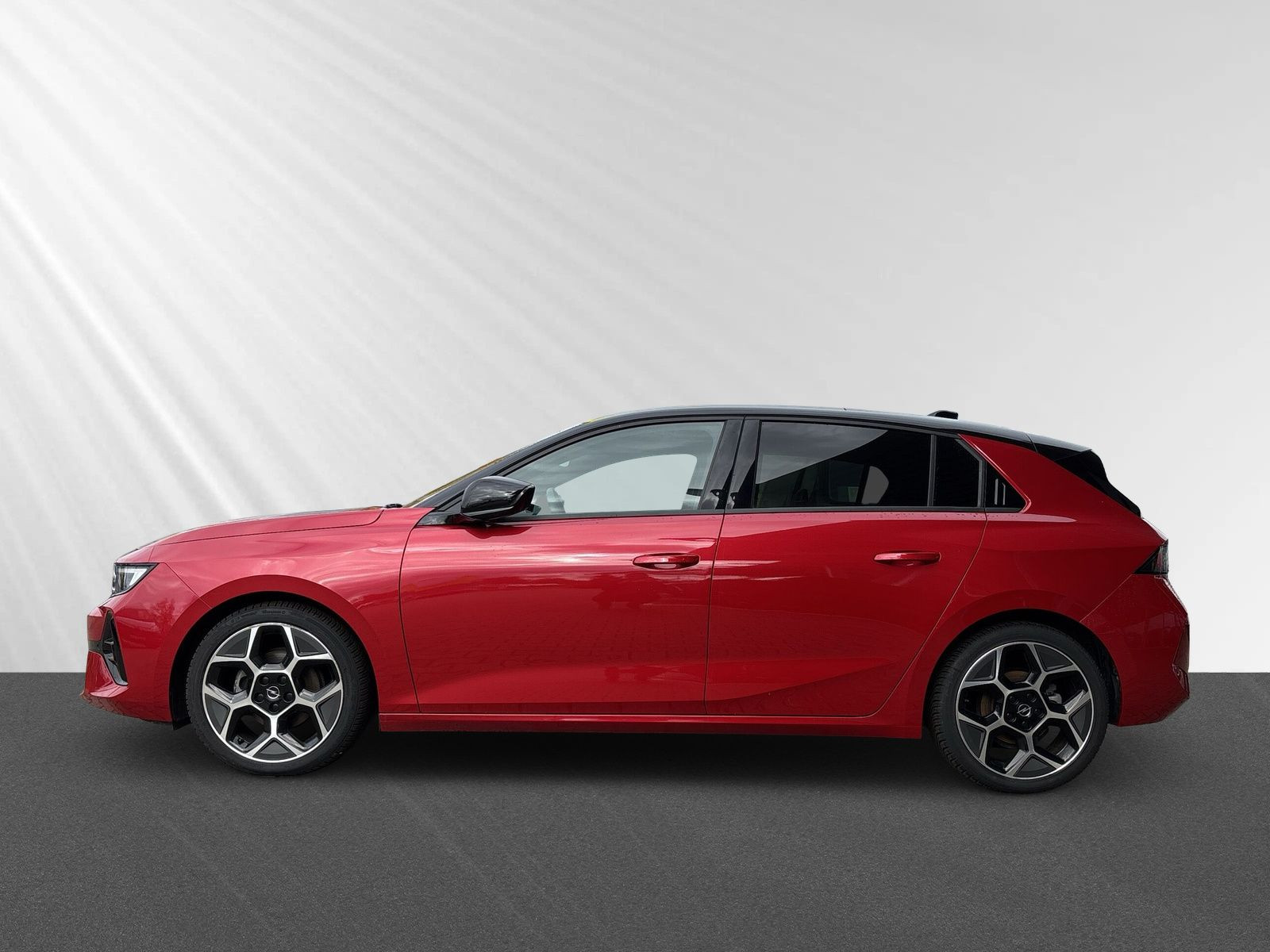 ASTRA L 1.2 5T ULTIMATE KLIMA+PDC+KAMERA+SHZ+ AT