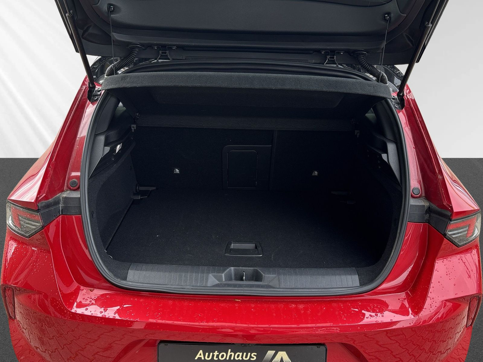 ASTRA L 1.2 5T ULTIMATE KLIMA+PDC+KAMERA+SHZ+ AT