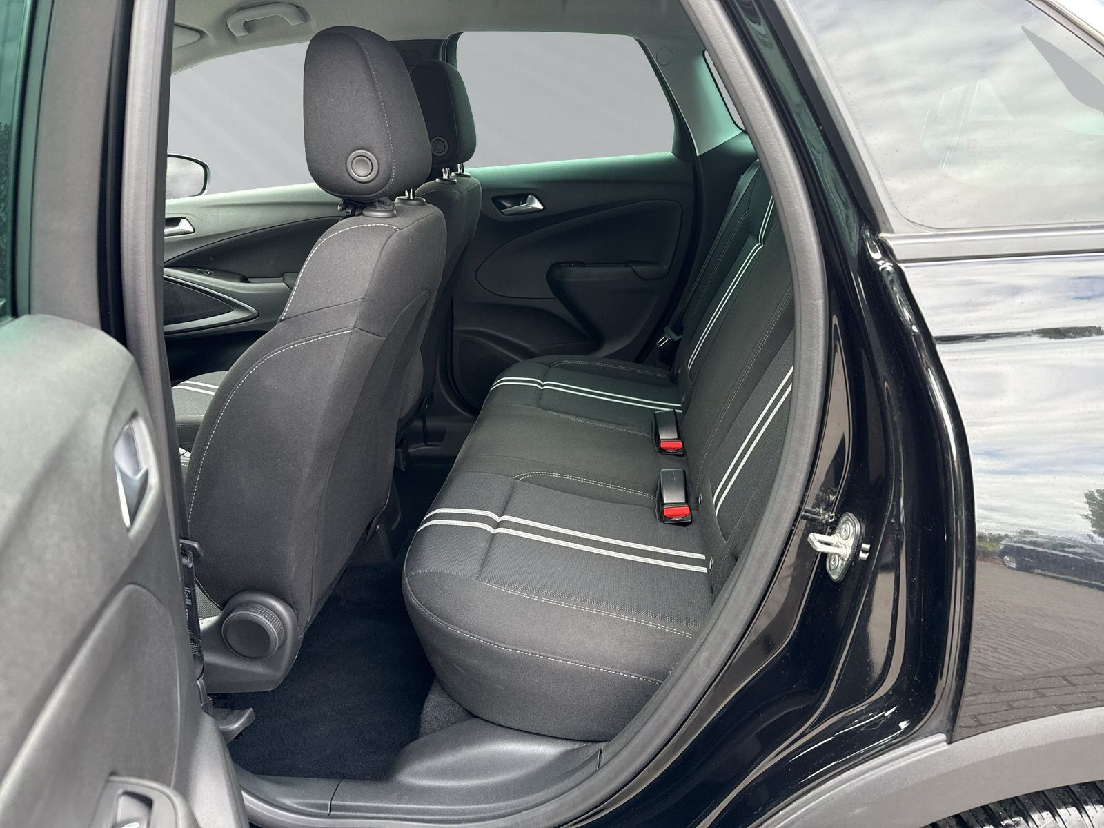 CROSSLAND ELEGANCE 1.2 +AT+NAVI+PDC+CAM+CARPLAY+
