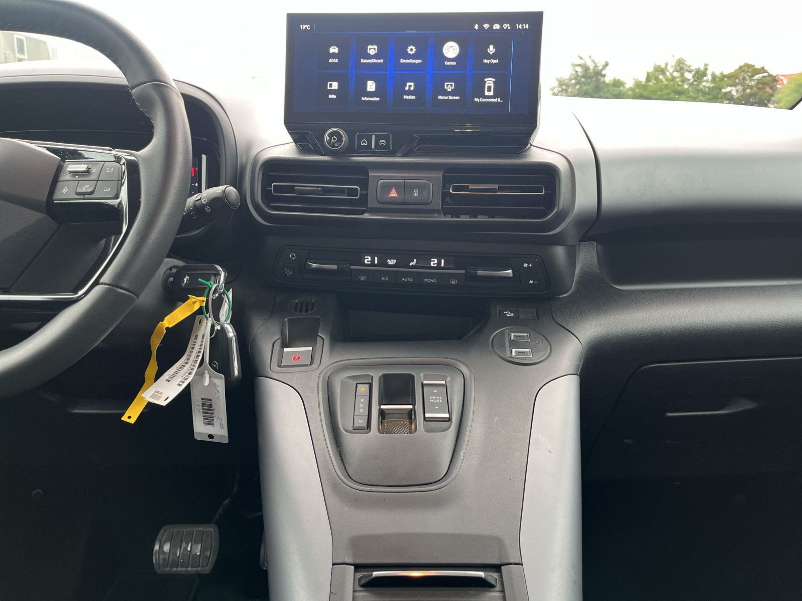 COMBO E GS 1.5 +DIESEL++CARPLAY+SHZ+PDC+KAMERA++
