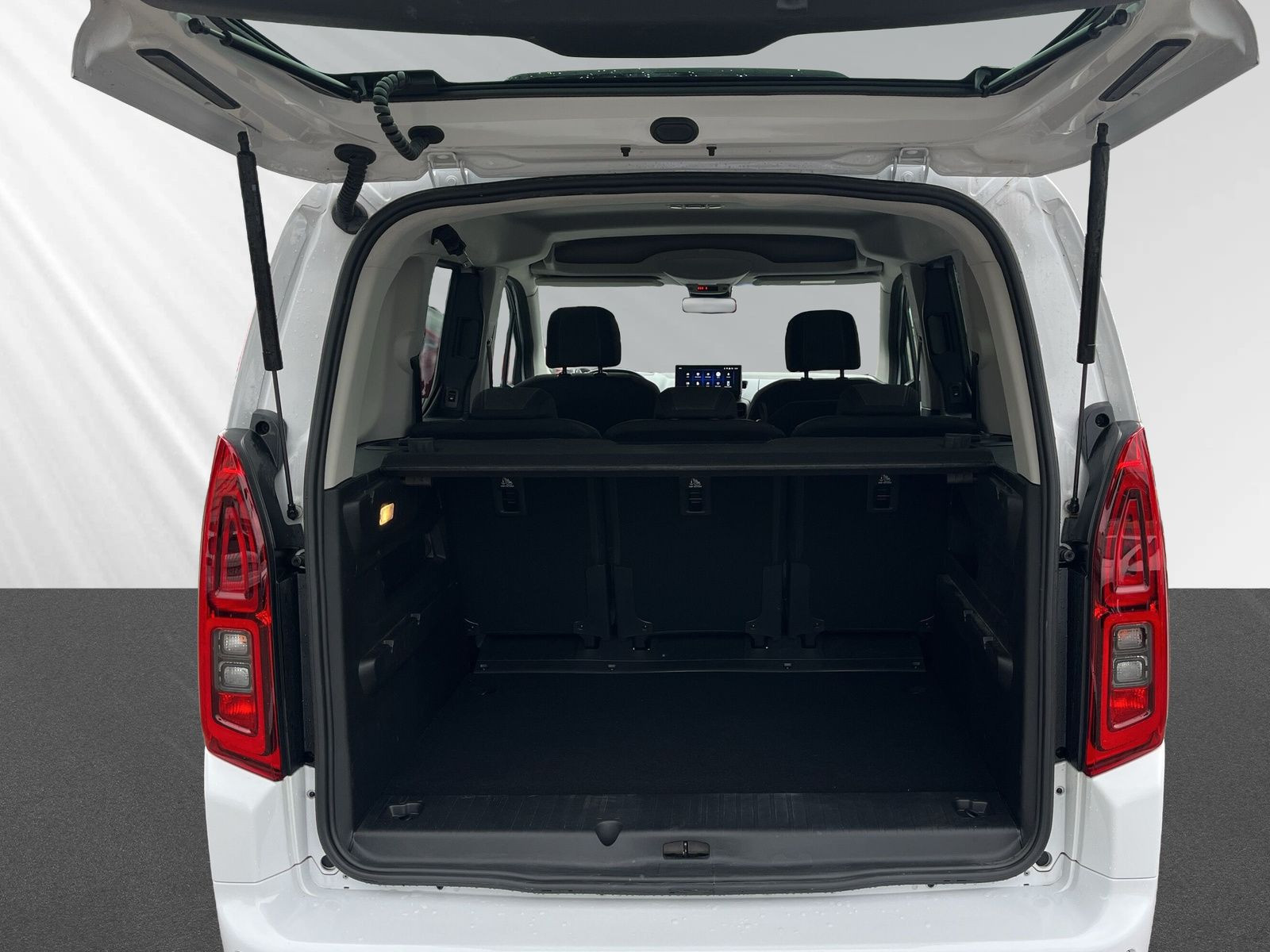 COMBO E GS 1.5 +DIESEL++CARPLAY+SHZ+PDC+KAMERA++