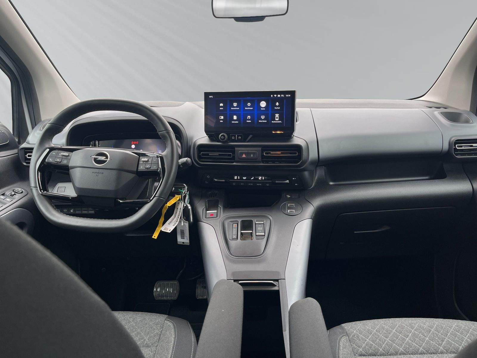 COMBO E GS 1.5 +DIESEL++CARPLAY+SHZ+PDC+KAMERA++
