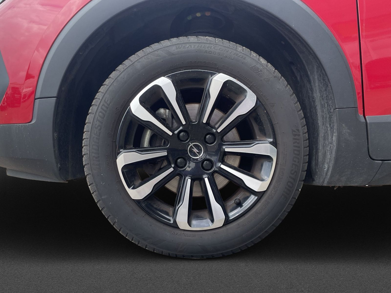 CROSSLAND ELEGANCE 1.2 KLIMA+LED+PANORAMA+LM+AT+