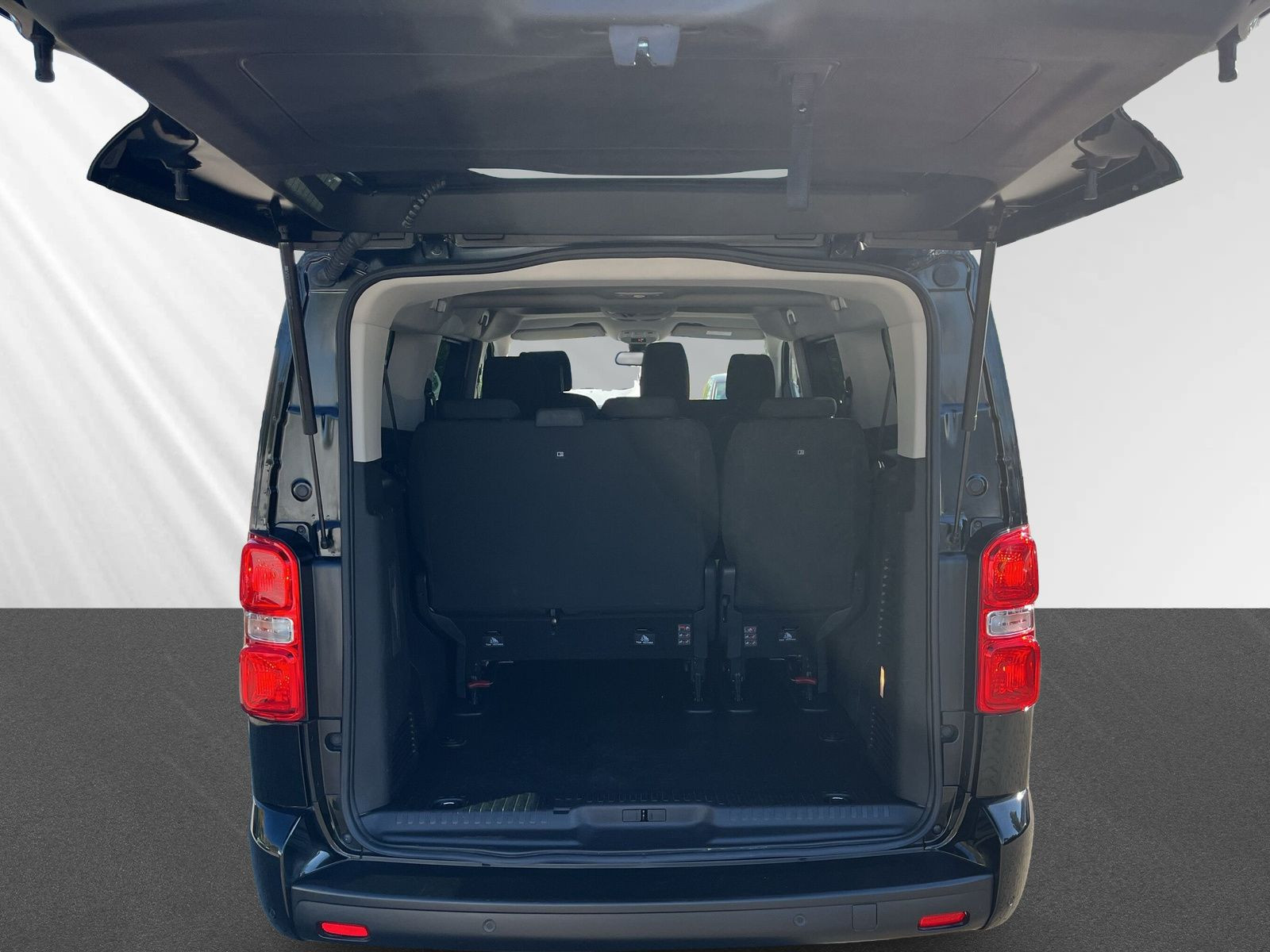 ZAFIRA EDITION XL 2.0 DIESEL AT8+PDC+CAM+CARPLAY