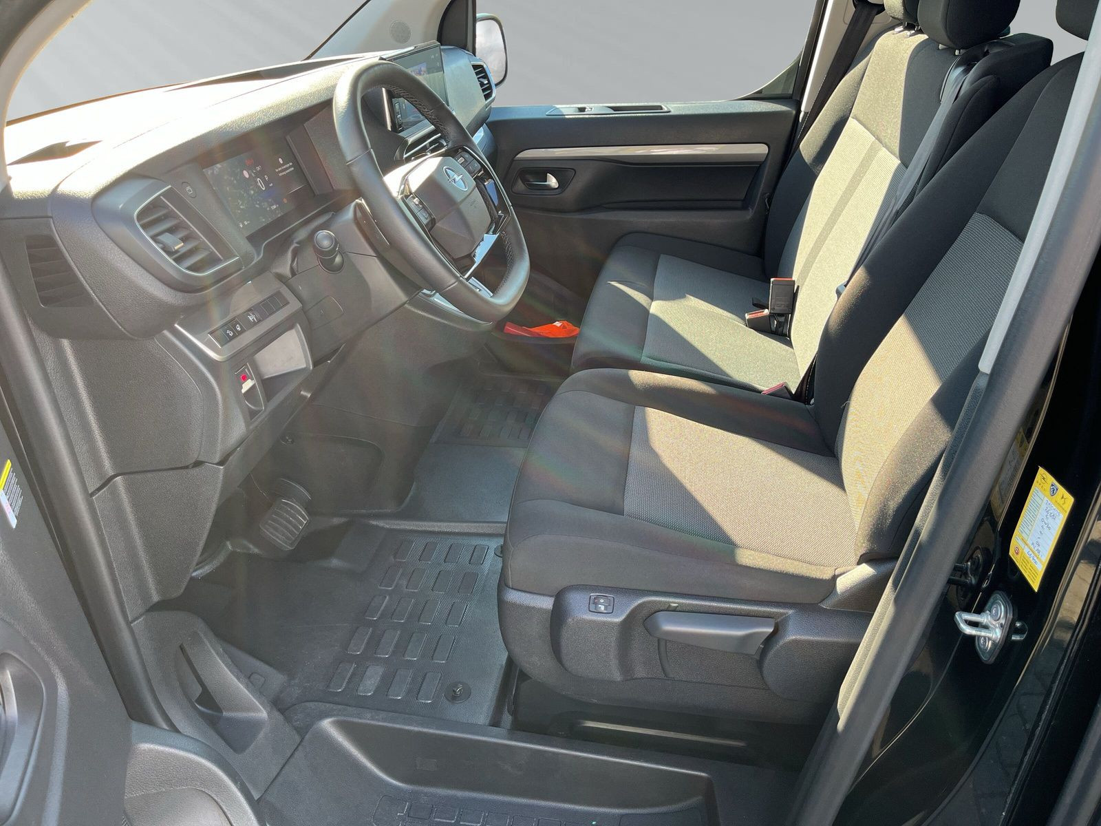 ZAFIRA EDITION XL 2.0 DIESEL AT8+PDC+CAM+CARPLAY