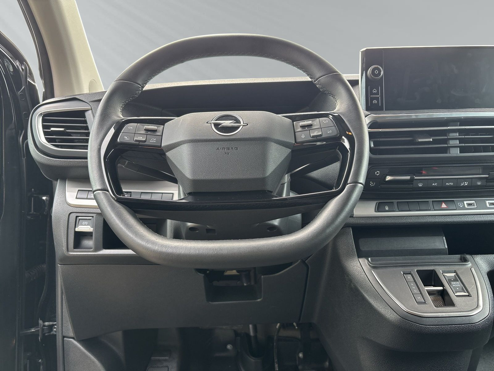 ZAFIRA EDITION XL 2.0 130KW KLIMA+SHZ+LED+AT+