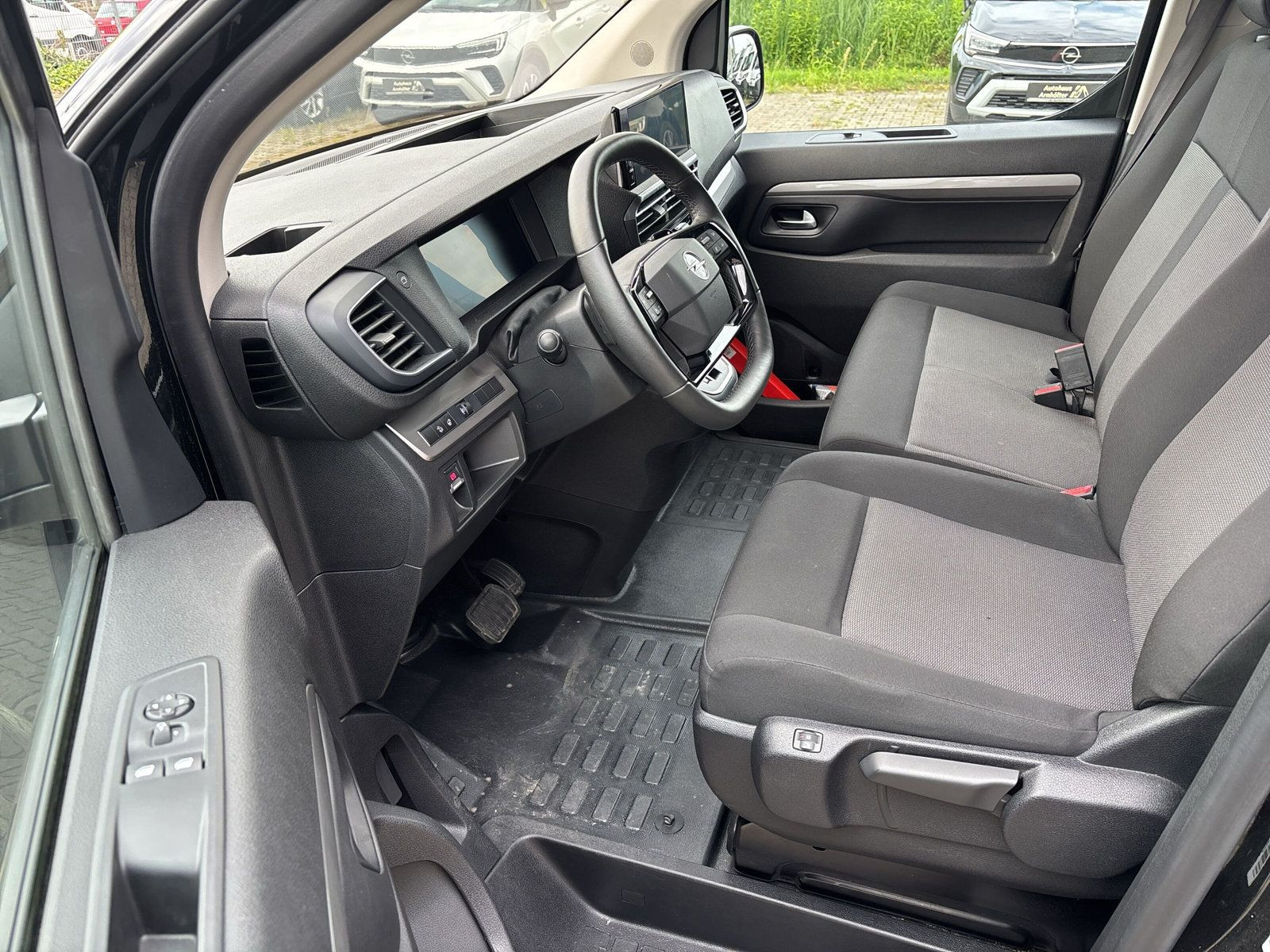 ZAFIRA EDITION XL 2.0 130KW KLIMA+SHZ+LED+AT+