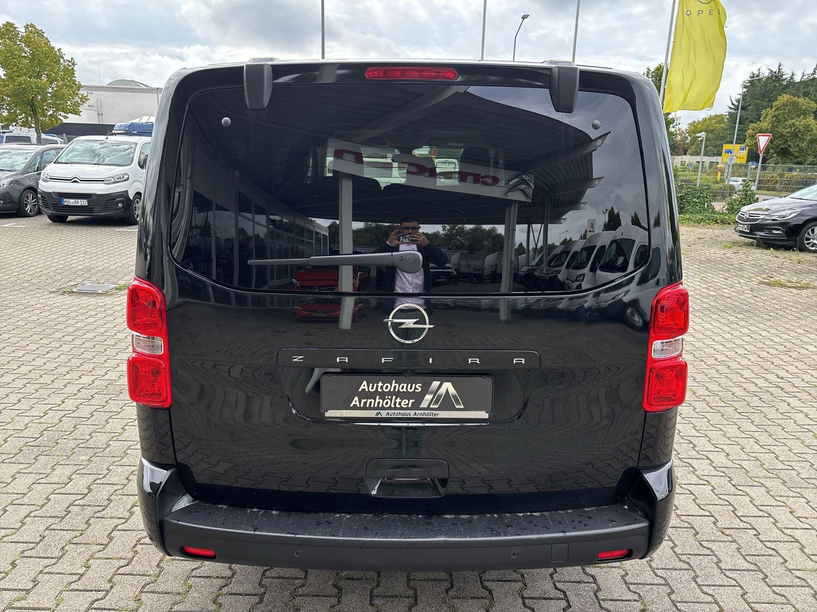 ZAFIRA EDITION XL 2.0 130KW KLIMA+SHZ+LED+AT+