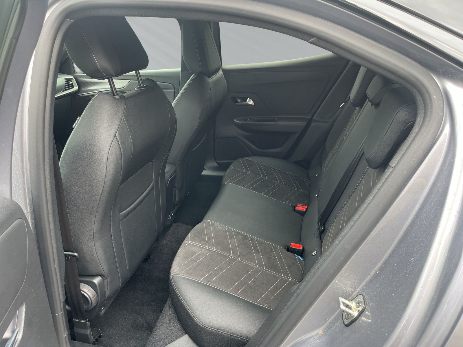 MOKKA ULTIMATE 1.2 +TURBO+CAM+PDC+NAVI+SHZ+LHZ++