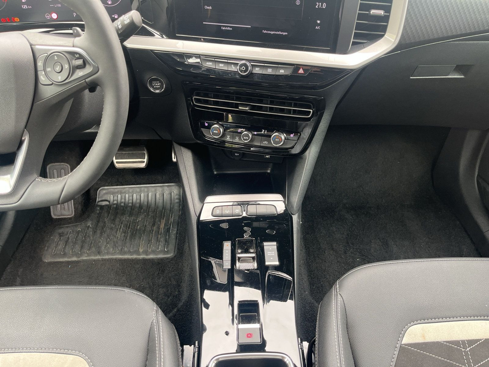 MOKKA ULTIMATE 1.2 +TURBO+CAM+PDC+NAVI+SHZ+LHZ++