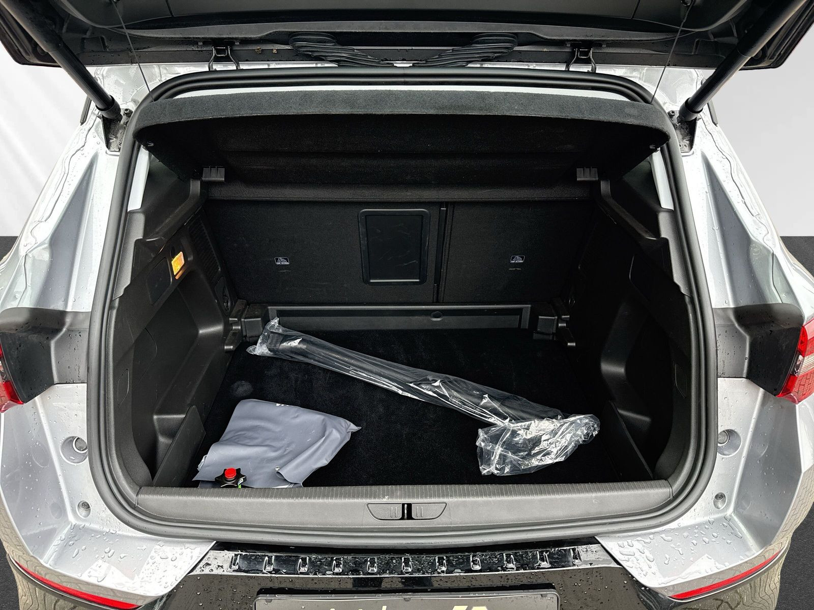Grandland GS 1.2 Turbo S/S 96KW AT8 +AHK+PARKAS+