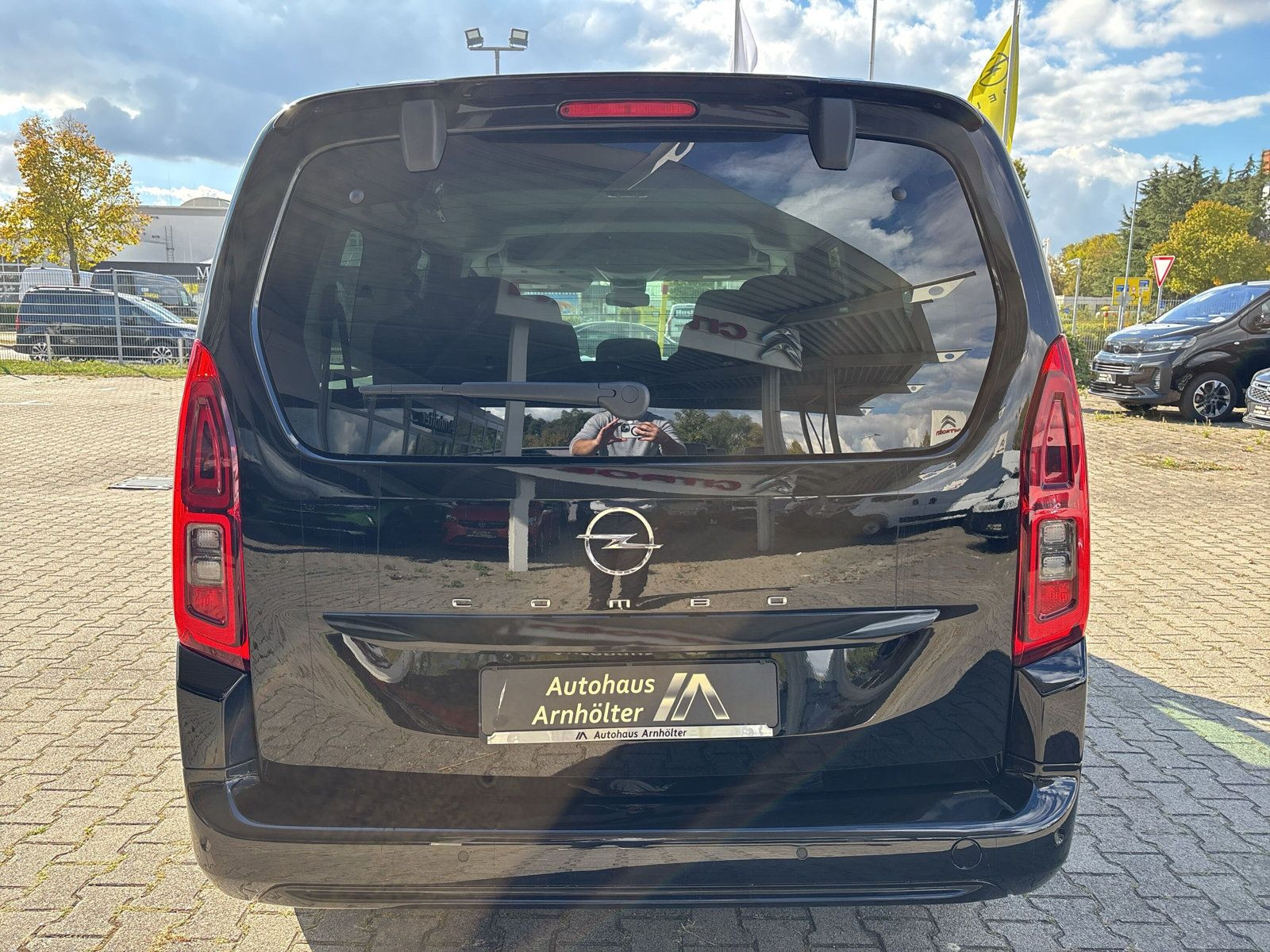 COMBO E XL GS LINE 1.5 KLIMA+PDC+KAMERA+LED+AT8