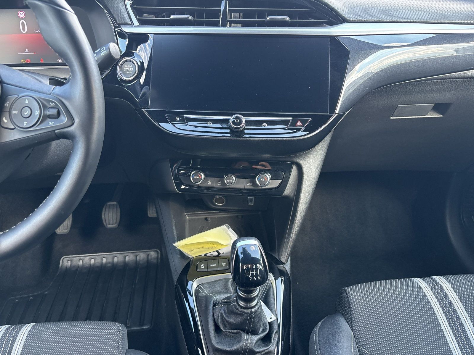 CORSA F GS 1.2 T 74KW +KAMERA+SHZ+LHZ+CARPLAY+LM