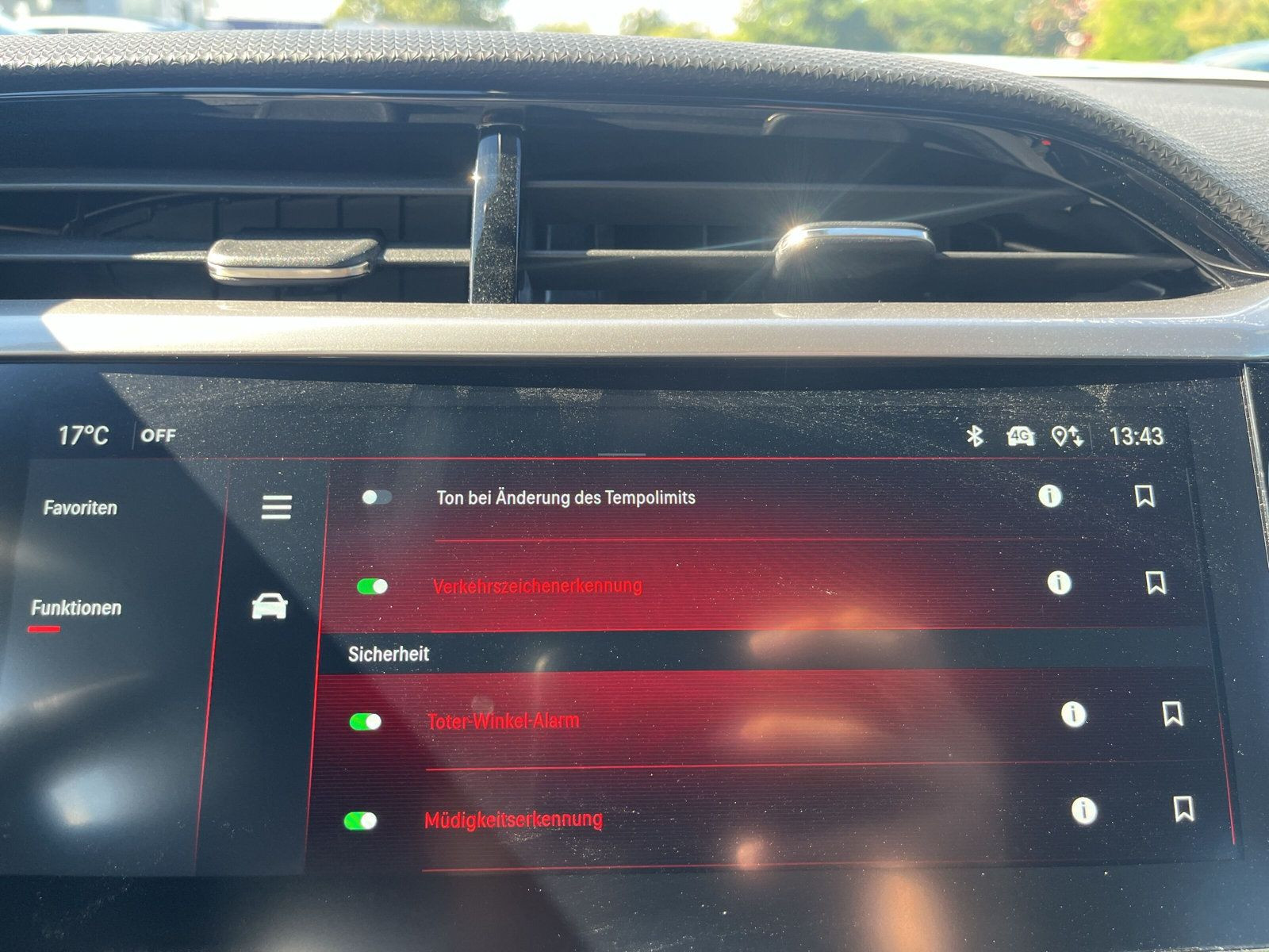 CORSA F GS 1.2++NAVI+PDC+CAM+CARPLAY+ALLWETTER++