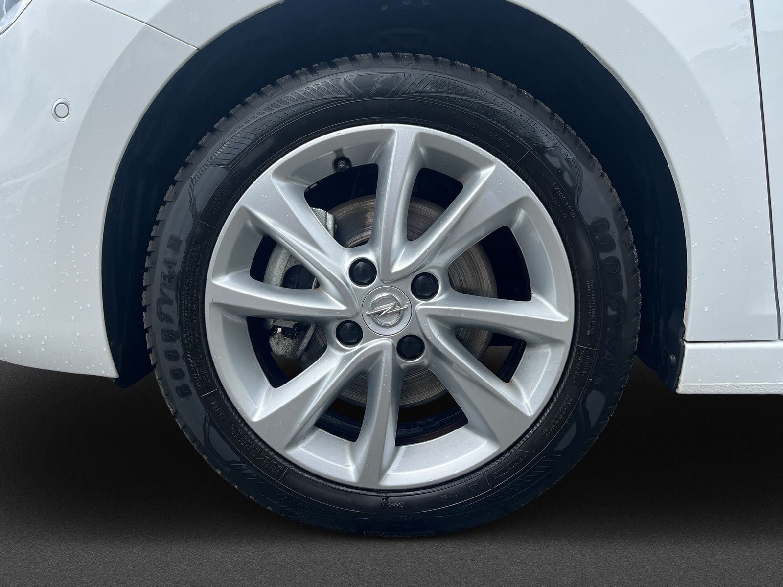 Corsa F 5-T Elegance 1.2 Turbo AT8+