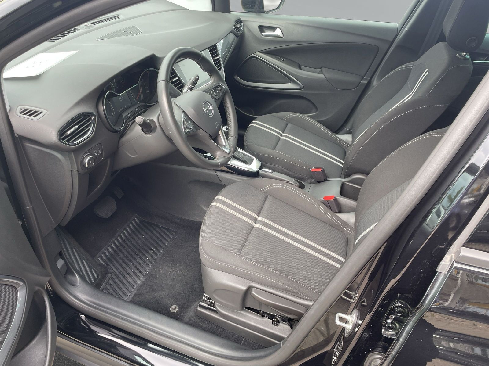 CROSSLAND ELEGANCE 1.2 KLIMA+LED+PANORAMA+LM+AT+