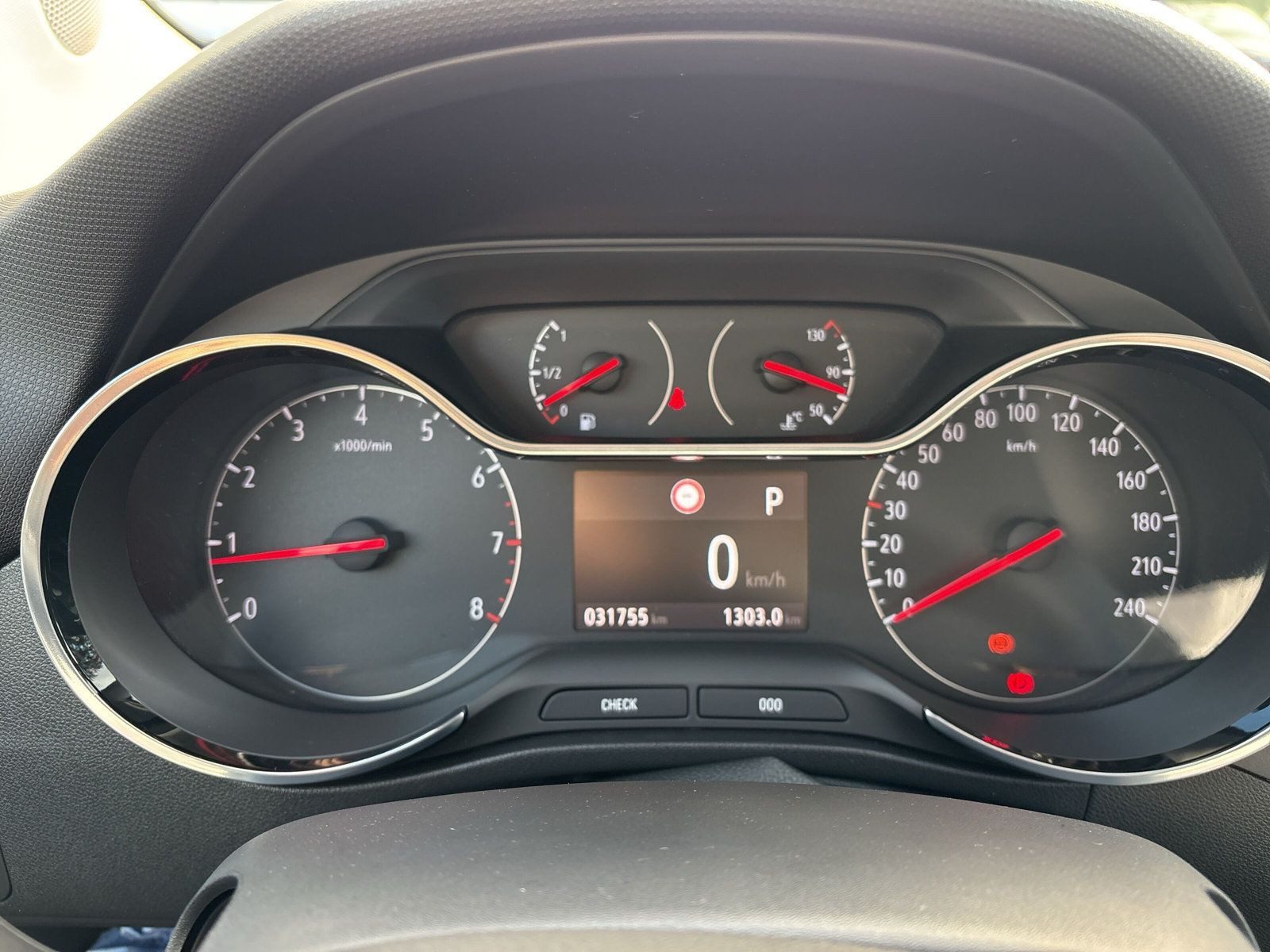 CROSSLAND ELEGANCE 1.2 +NAVI+ALLWETTER+CARPLAY++