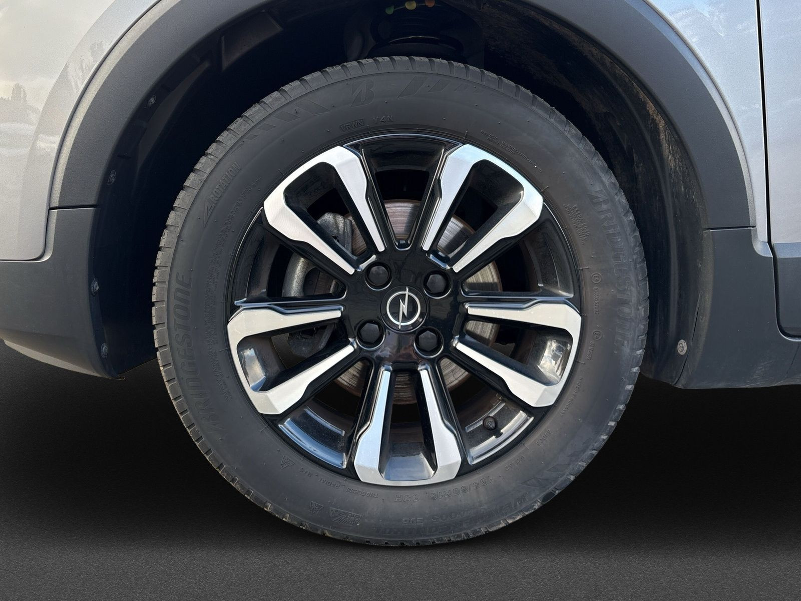 CROSSLAND ELEGANCE 1.2 +NAVI+ALLWETTER+CARPLAY++