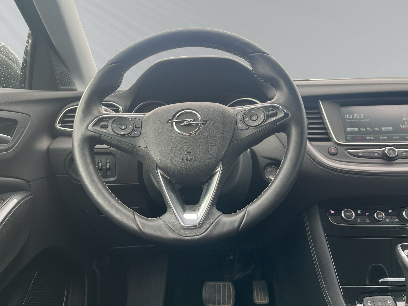 Grandland X, Innovation 1.2+CAM+PDC+CARPLAY+ALU+