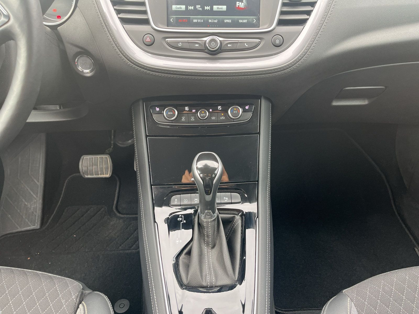 Grandland X, Innovation 1.2+CAM+PDC+CARPLAY+ALU+